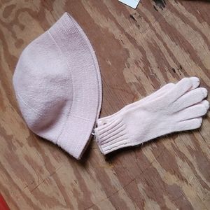 Hat and glove set